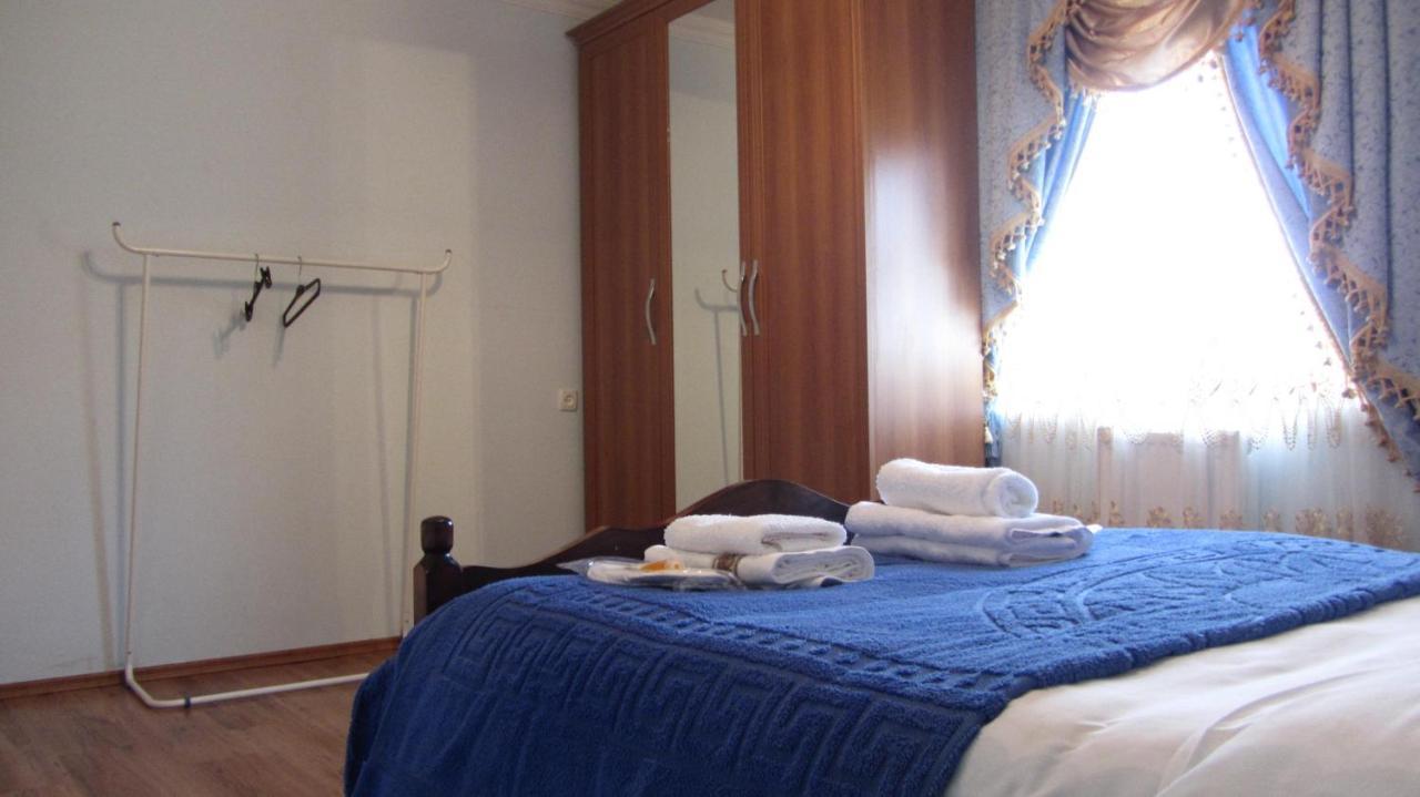 Blue Guest House Samtredia Eksteriør bilde